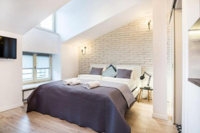 Old Town Apartments - 36A